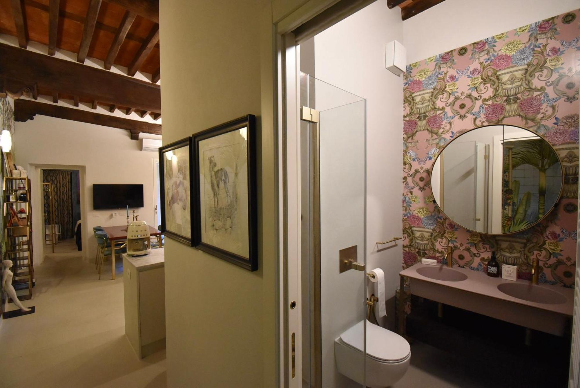 לינה וארוחת בוקר פיאטרה סנטה 50Mt Dal Duomo - Casa Amasia מראה חיצוני תמונה